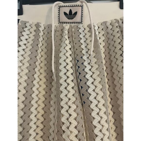 NEW ADIDAS ORIGINALS Summer Glow Firebird Track Pant Size XS - Picture 8 of 11